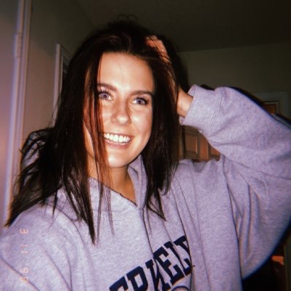 Meet your Posher, Haleigh - Picture 1 of 1